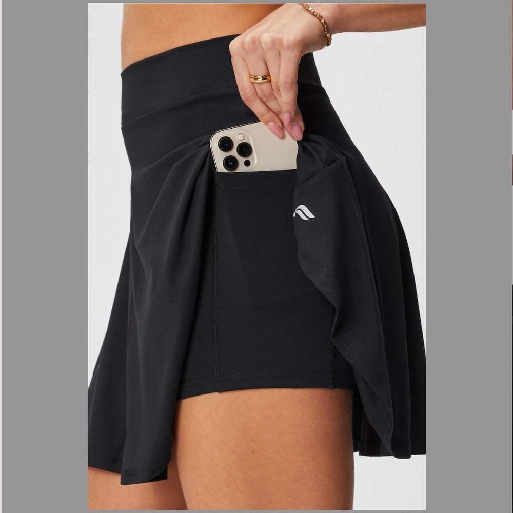 NEW Fabletics "Flounce" Black Tennis Skirt - Size M